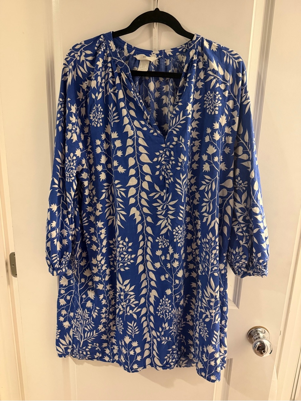 H&M Royal Blue and White Floral V-Neck Tunic